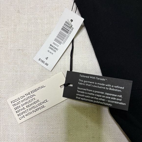 Babaton Aritzia NWT Masaki Dress Black Lace Long Sleeve Deep V-Neck Keyhole Back - Picture 4 of 10